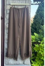 LUCCA LACE HEM PANT
