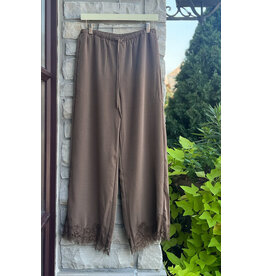 LUCCA LACE HEM PANT