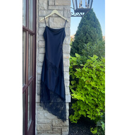 KESSYA LACE DETAIL DRESS