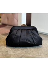 WINTER CLUTCH
