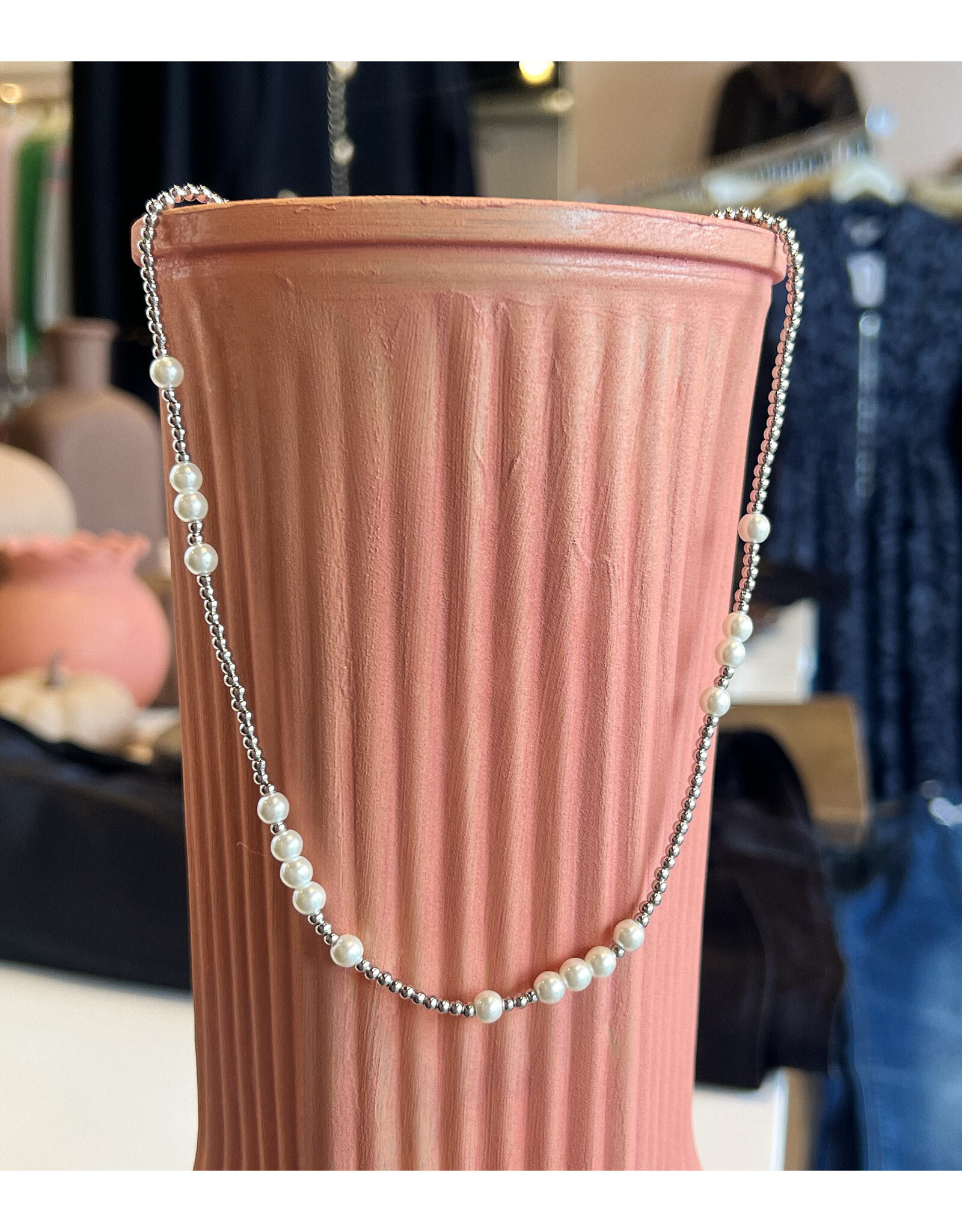 ELLROY PEARL DETAIL NECKLACE
