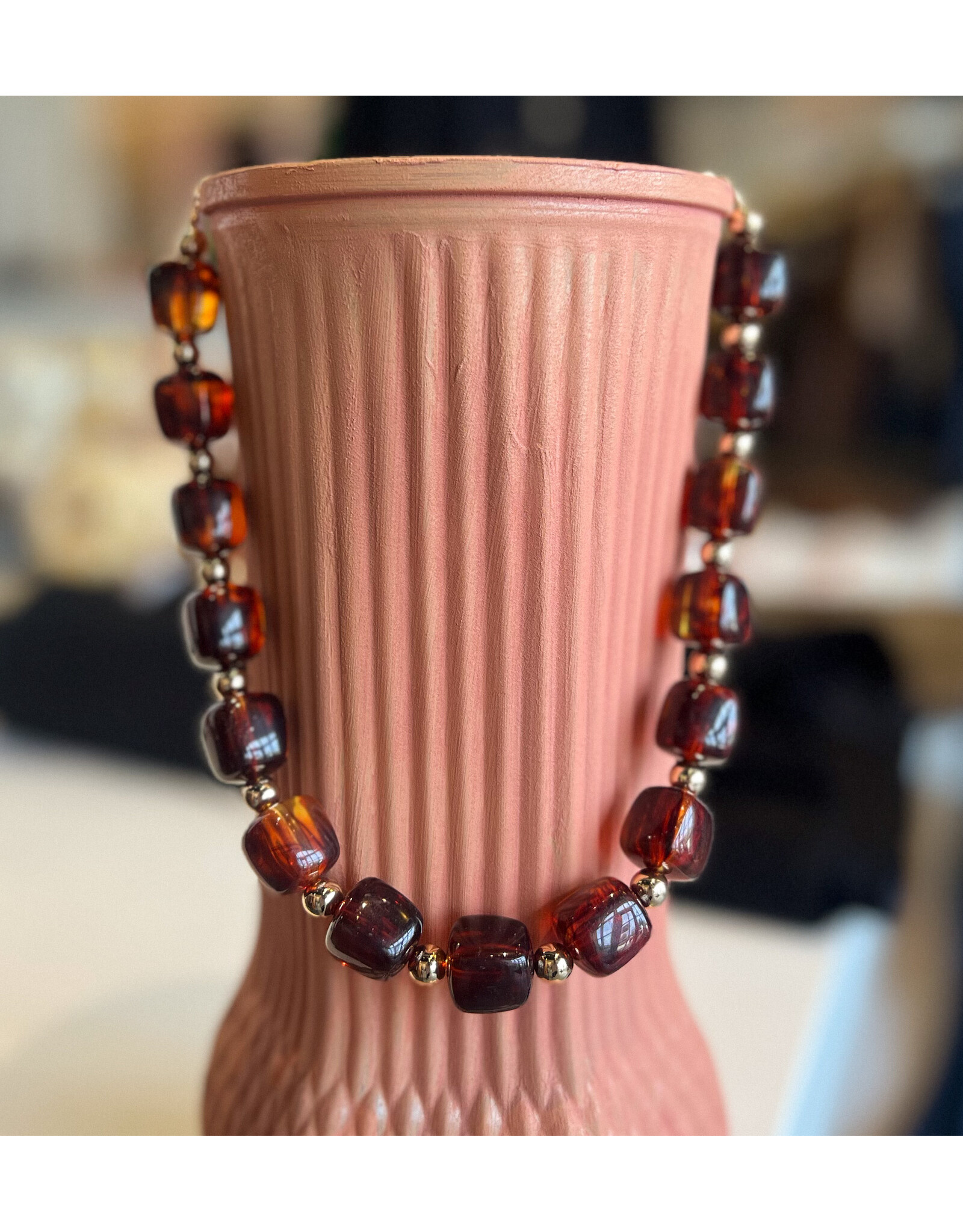 ROAN BEADED NECKLACE