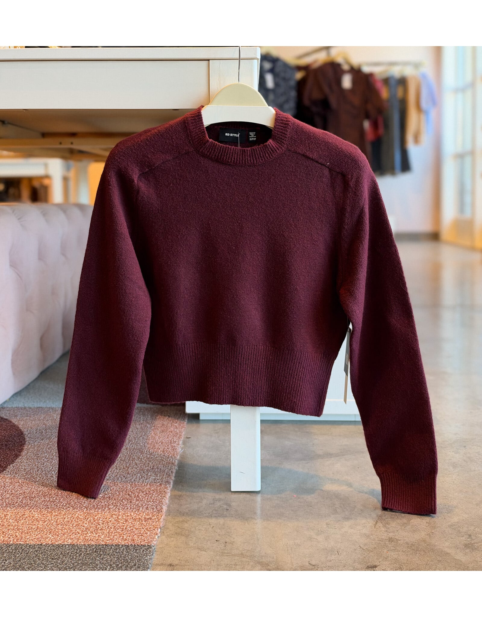 RD STYLE AINSLEY LONG SLEEVE PULLOVER SWEATER