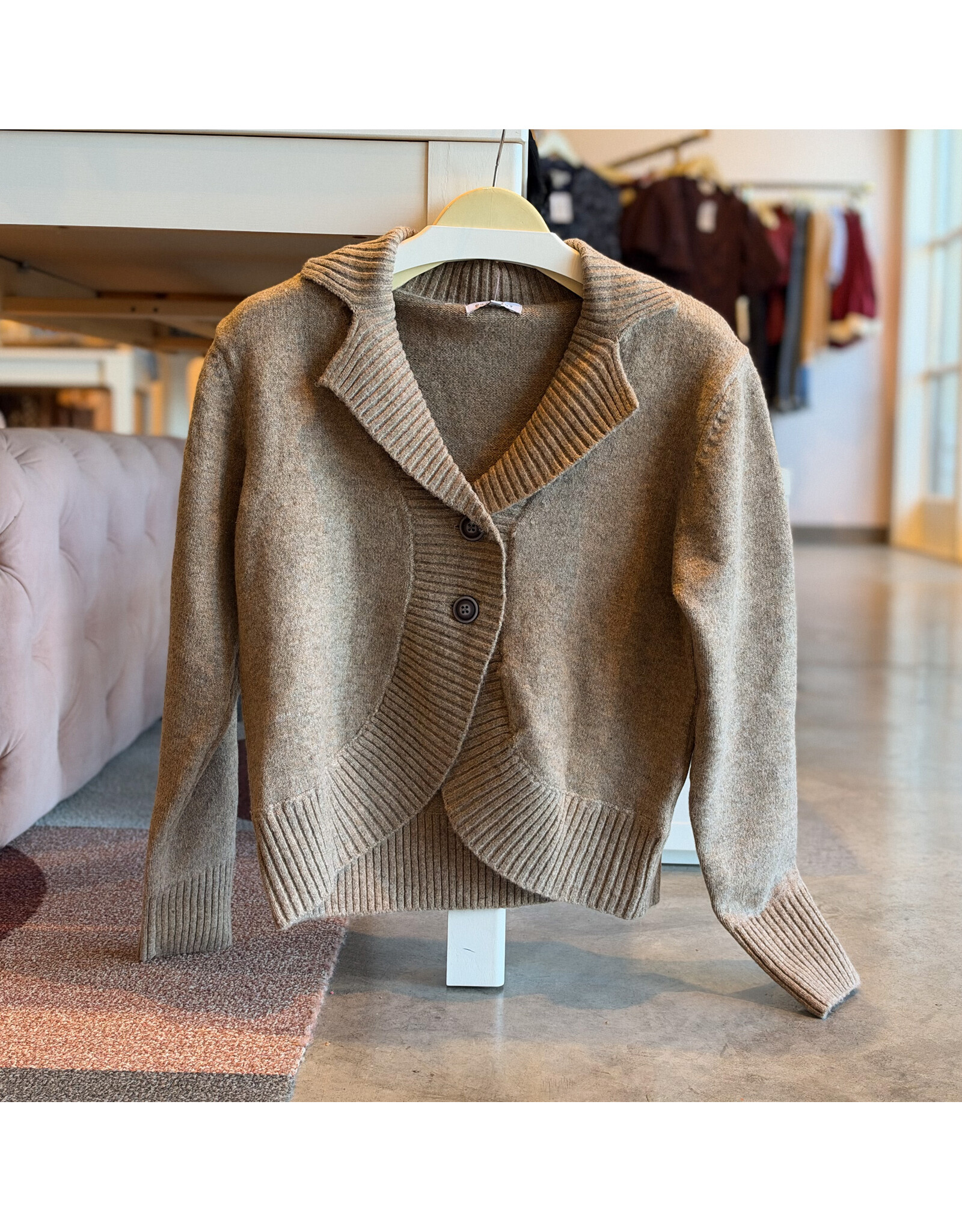 BETSY CURVED HEM CARDIGAN