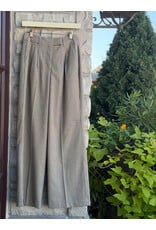 B. YOUNG BYESTOLO PANTS