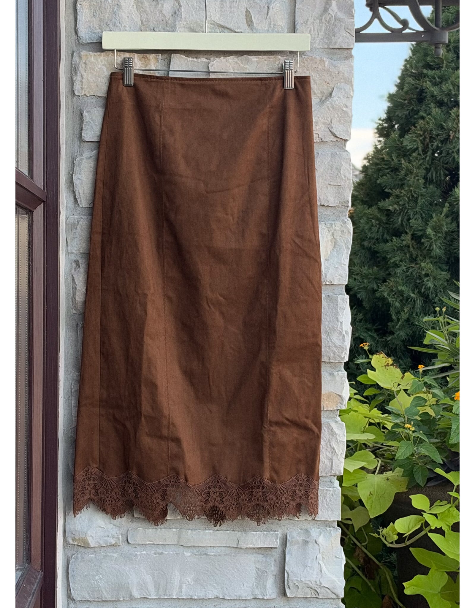 ELDA LACE HEM SKIRT