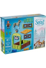Snips & Senor Carrots with Horse Stall 70120