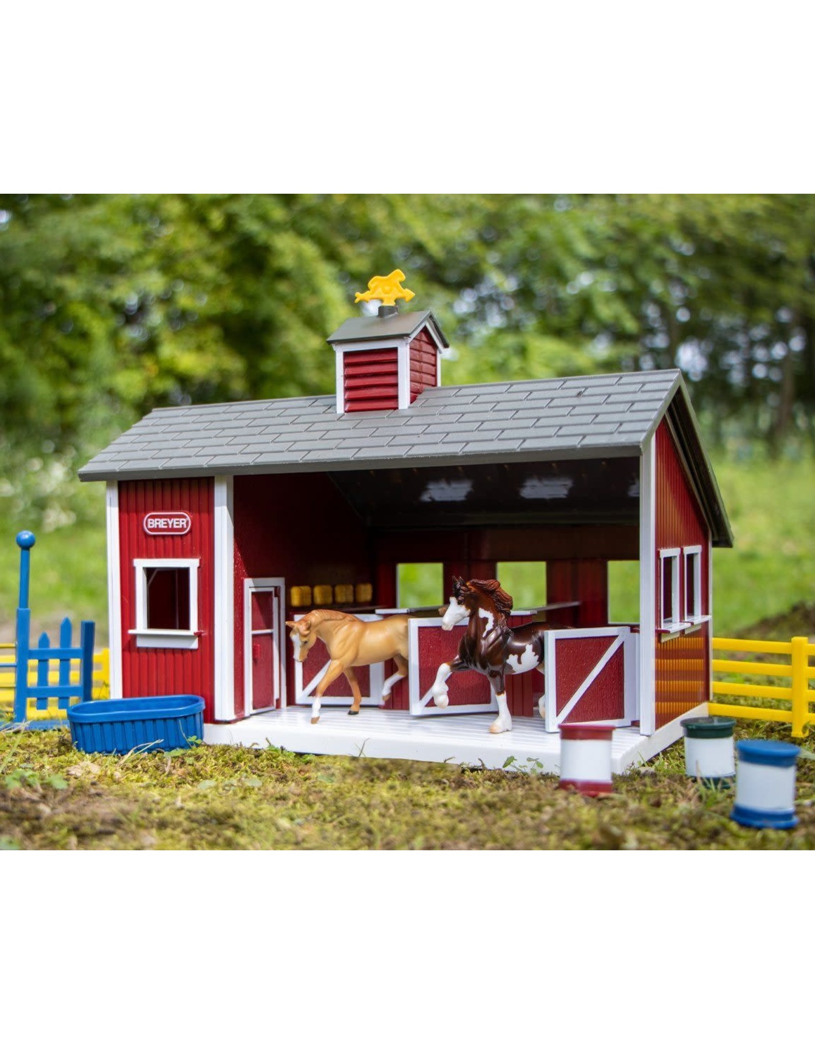 Breyer Red Stable Playset