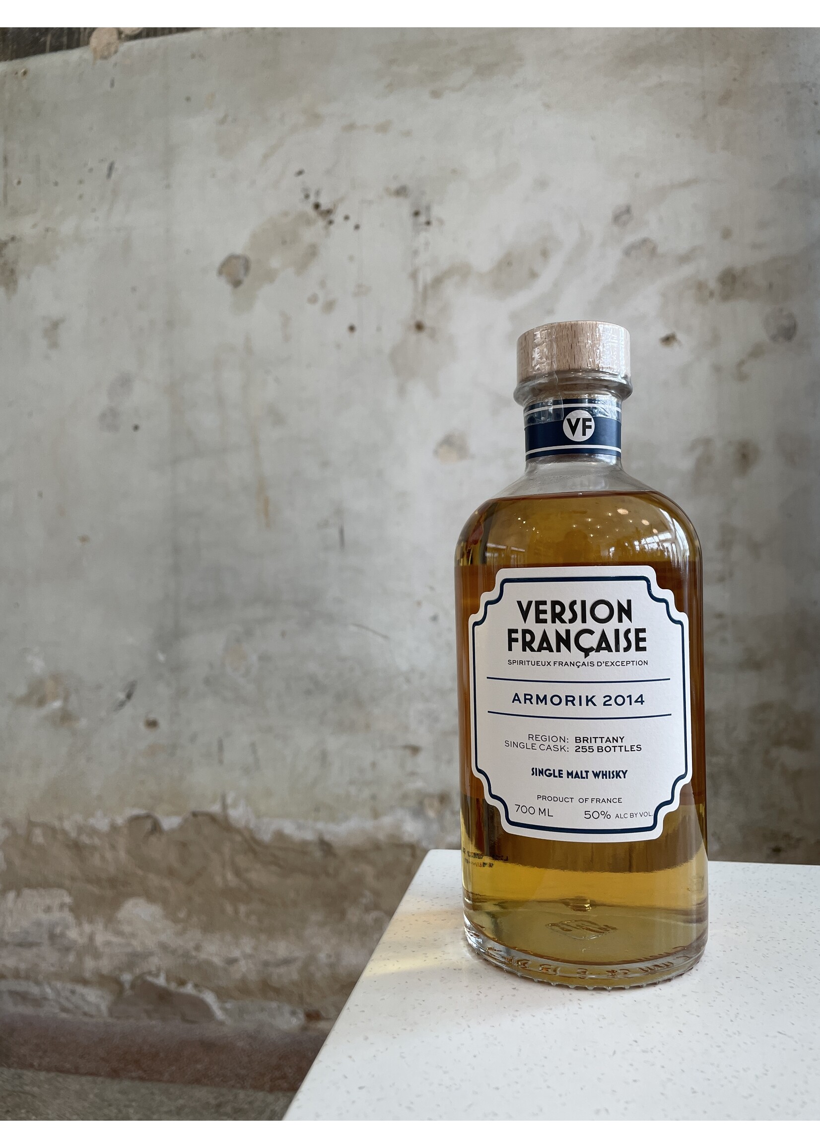 Version Francaise Version Francaise Amorik Single Malt French Whisky 2014