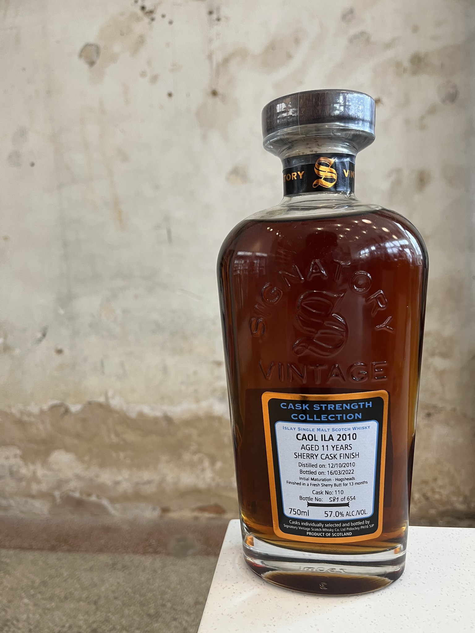 Signatory 2010 Signatory Caol Ila Cask Strength Bourbon Barrel