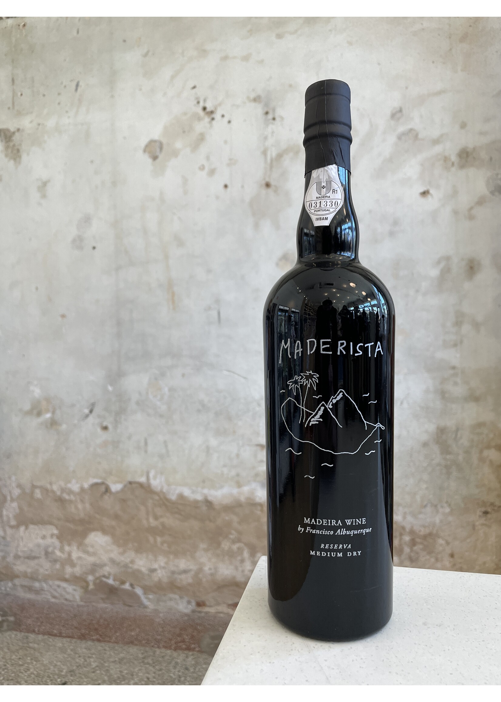 Maderista Medium Dry Reserva Madeira