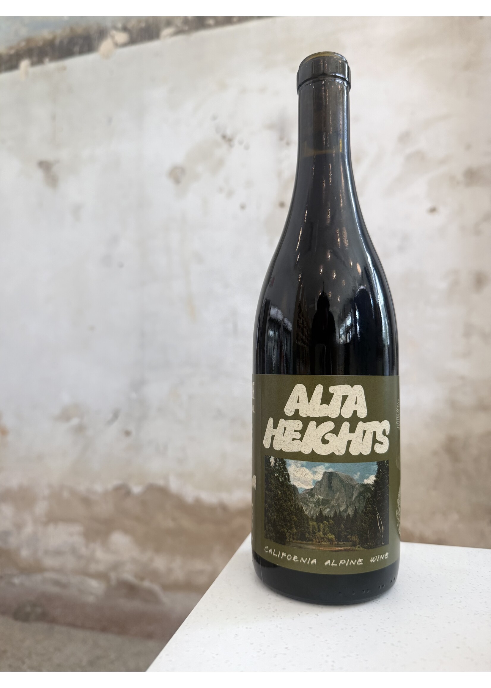 Alta Heights Pinot Noir