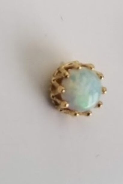 King End with White Opal in Yellow Gold - Threaded