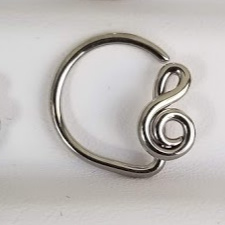 Treble Clef Daith Ring in Gold-3