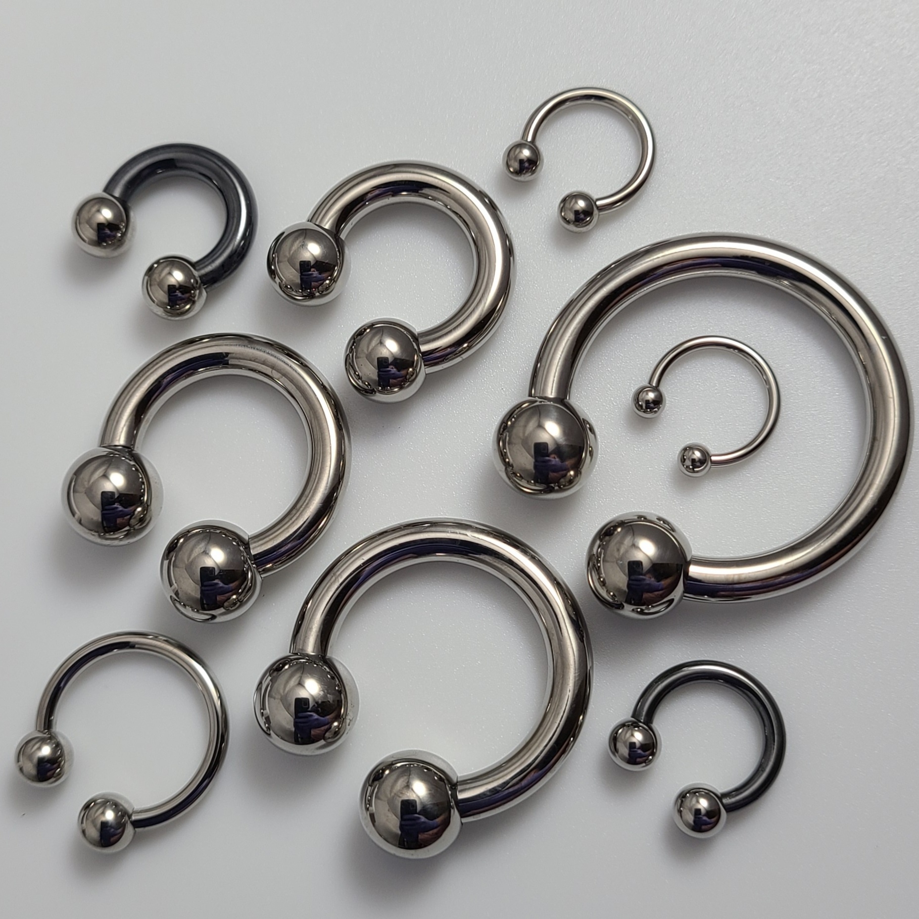 Circular Barbell (horseshoe) in Titanium