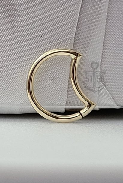 Crescent Moon Seam Ring in Gold