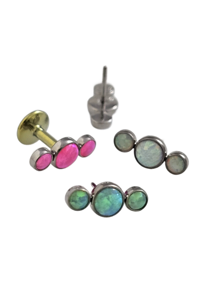 3 gem linear cluster - Cabochon cut gems