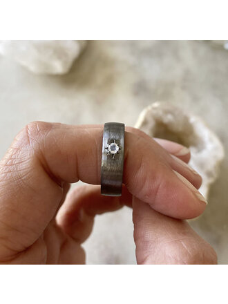 ROBINDIRA UNSWORTH LYRA GYPSY MOONSTONE RING SIZE 7