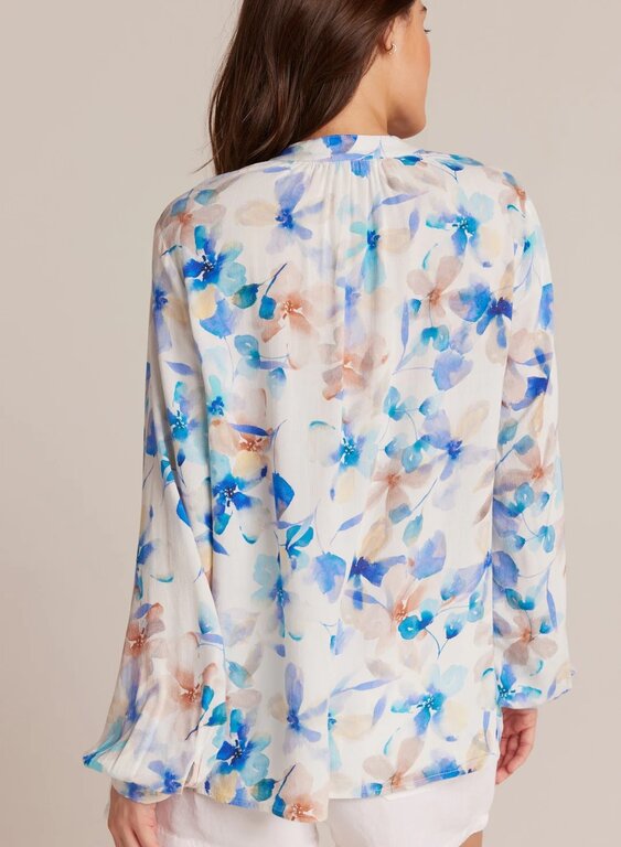 BELLA DAHL BUTTON LOOP FRONT SHIRT IN MALIBU FLORAL PRINT