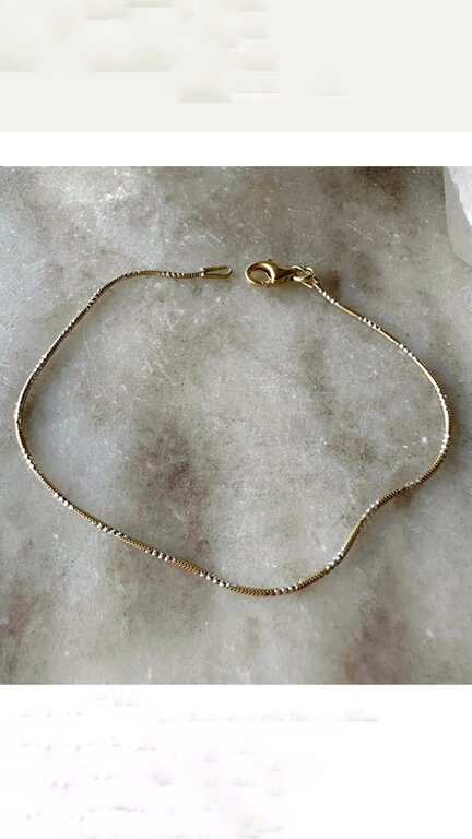 ROBINDIRA UNSWORTH SHIMMERING DAINTY CHAIN BRACELET