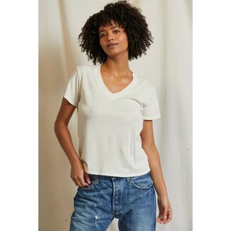 PERFECT WHITE TEE HENDRIX BOXY V-NECK IN BRIGHT IVORY