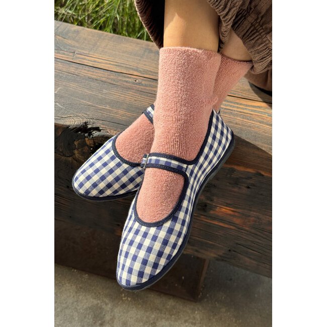 LE BON SHOPPE CLOUD SOCKS IN WHITE AND MULBERRY