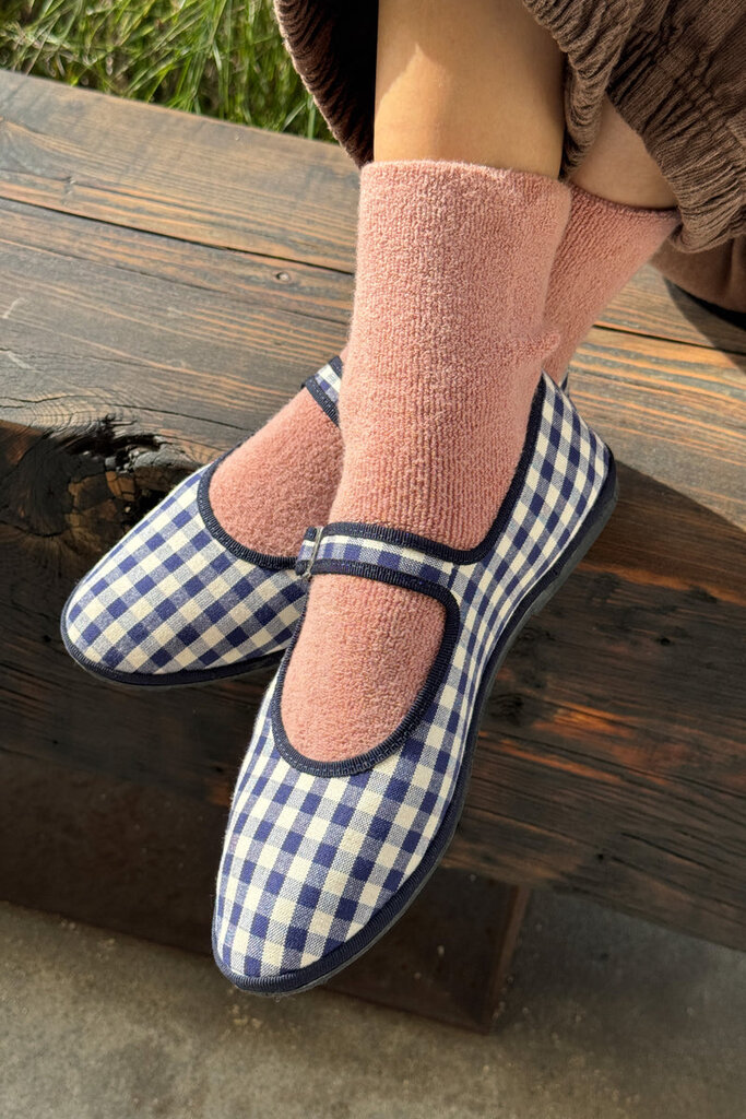 LE BON SHOPPE CLOUD SOCKS IN WHITE AND MULBERRY