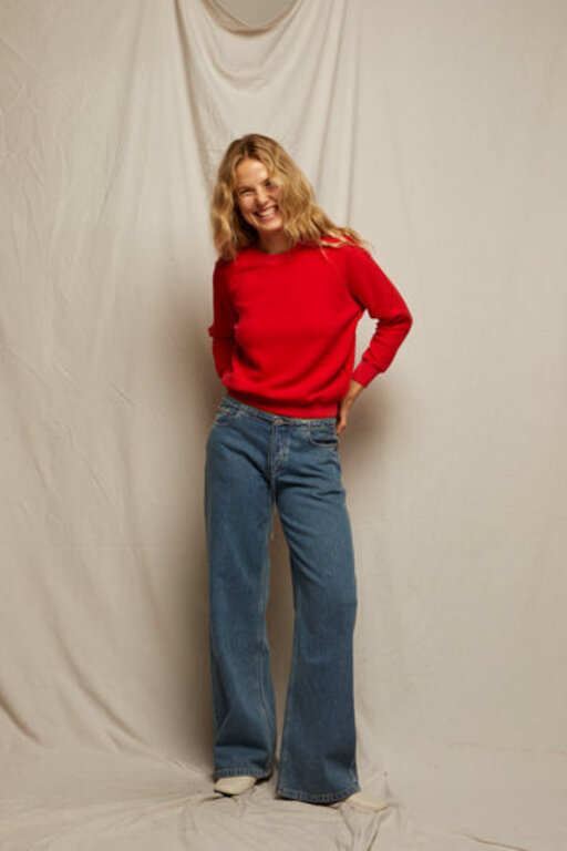PERFECT WHITE TEE ZIGGY INSIDE OUT FLEECE IN POPPY RED