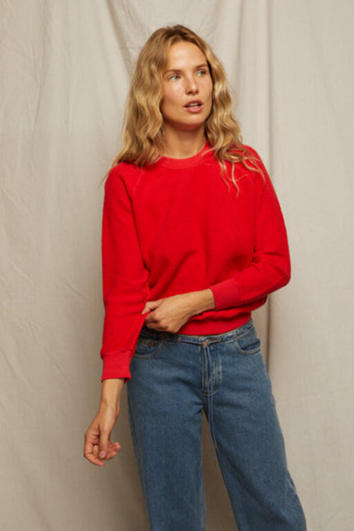 PERFECT WHITE TEE ZIGGY INSIDE OUT FLEECE IN POPPY RED