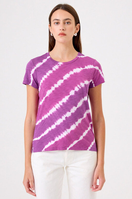 S/S BOY TEE DIAGONAL TIE DYE TEE IN ORCHID/GRAPE