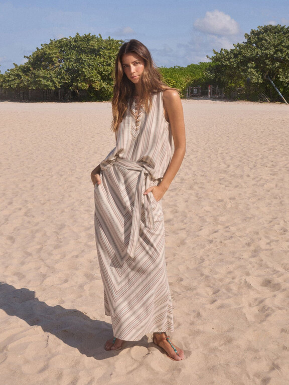 XIRENA MIKAYLA SKIRT IN IVORY SAND