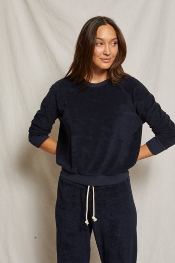 PERFECT WHITE TEE SAYLOR LOOP TERRY SWEATSHIRT IN NAVY