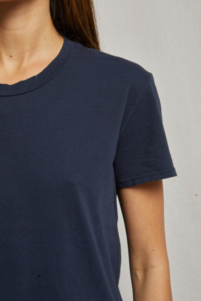 PERFECT WHITE TEE HARLEY BOXY CREW IN NAVY