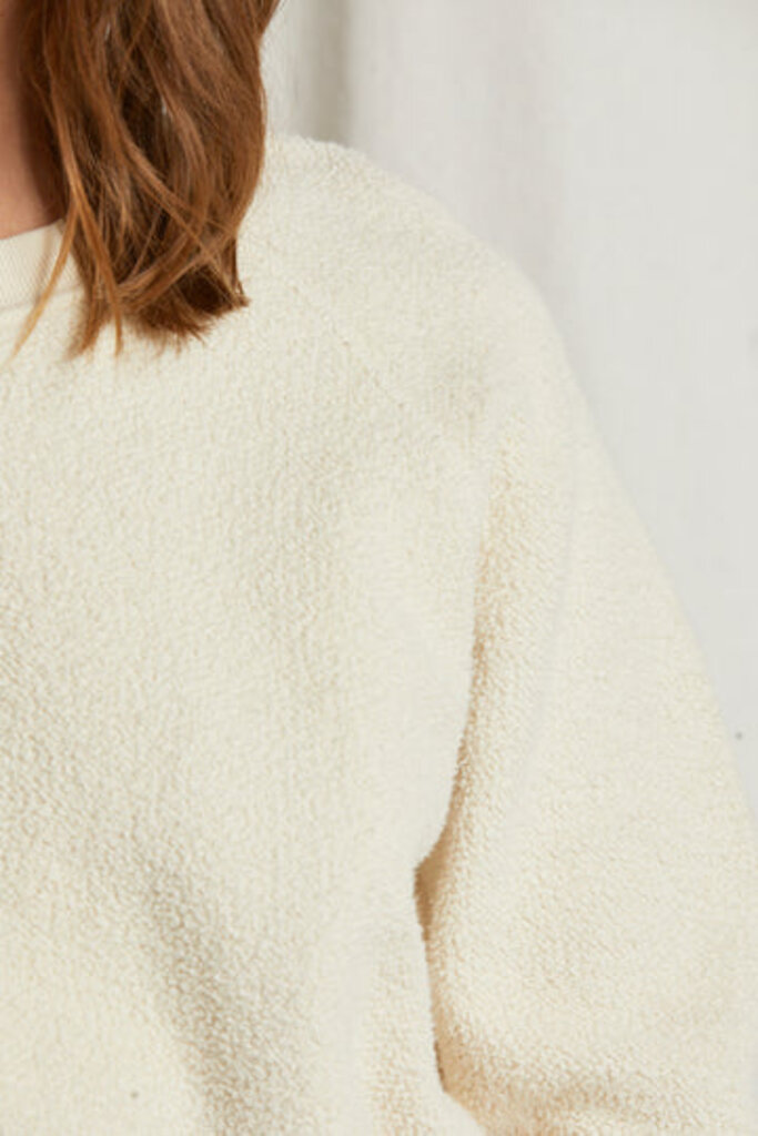 PERFECT WHITE TEE ZIGGY FLEECE SHRUNKEN CREW IN SUGAR