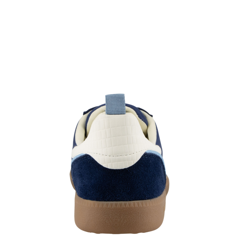 BACK 70 GHOST N IN BLUE SKY MILK