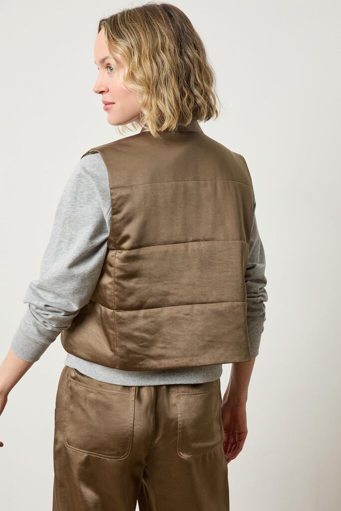 LILLA P SATIN QUILTED VEST IN PARSLEY