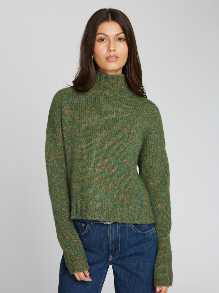 AUTUMN CASHMERE BOXY CHUNKY MOCK IN SPACE DYE MARSH