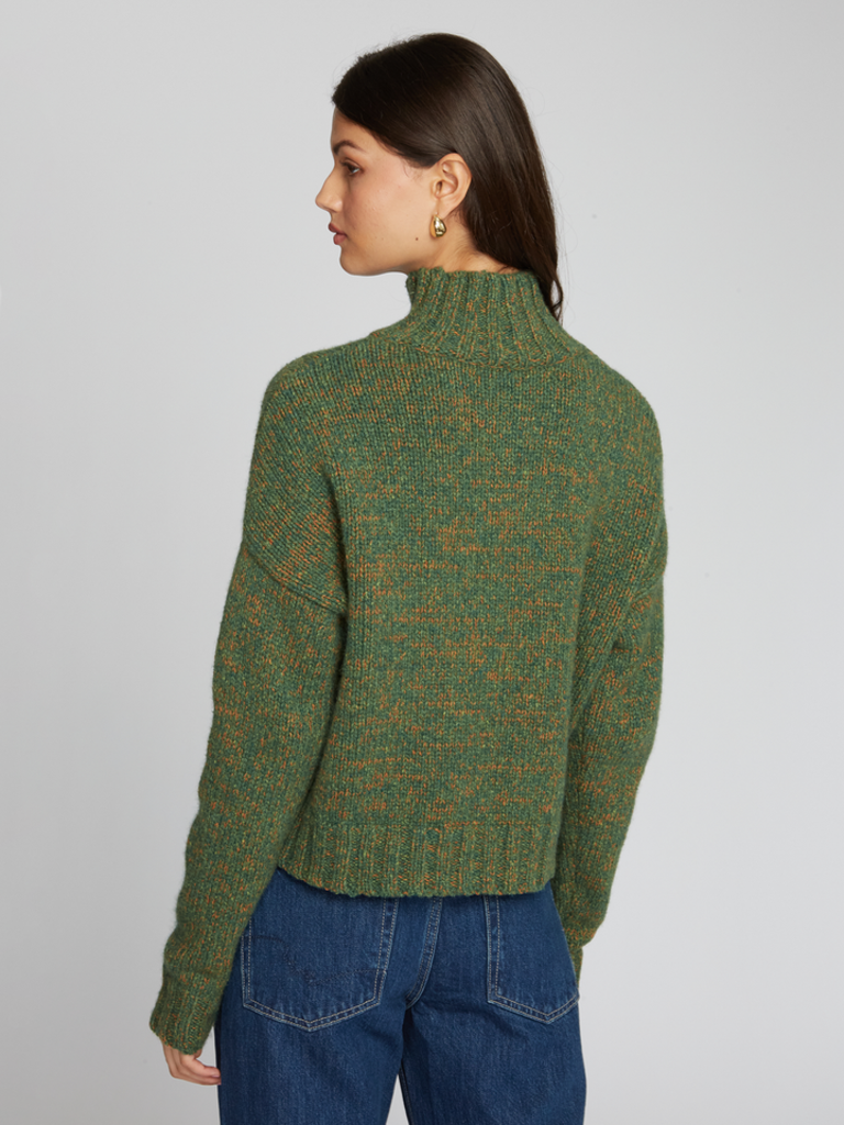 AUTUMN CASHMERE BOXY CHUNKY MOCK IN SPACE DYE MARSH