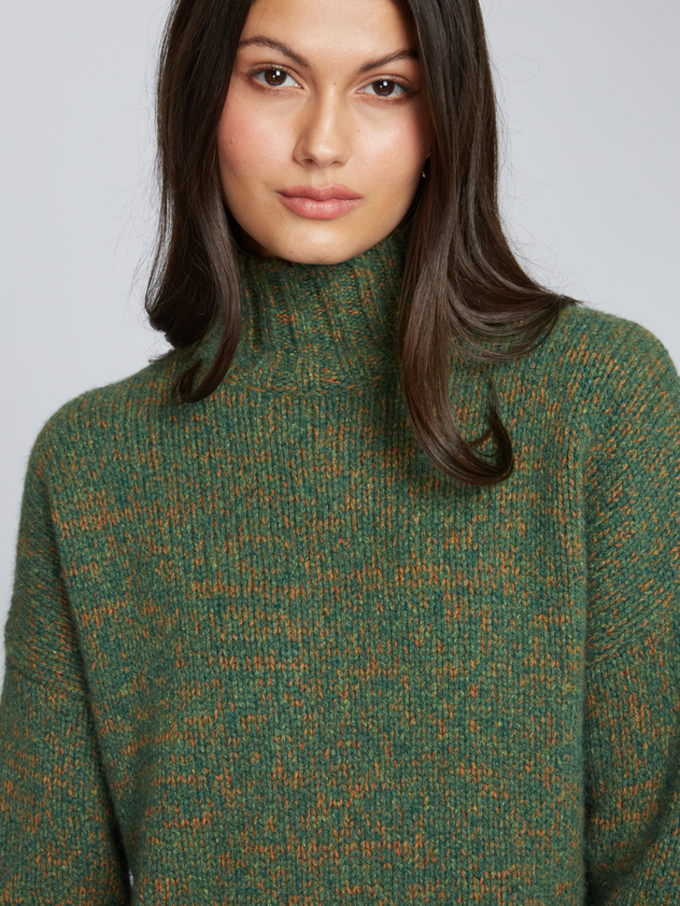 AUTUMN CASHMERE BOXY CHUNKY MOCK IN SPACE DYE MARSH
