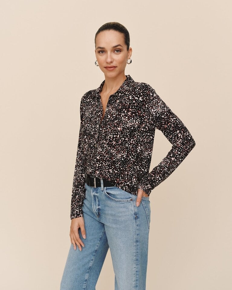 BELLA DAHL BUTTON UP KNIT TOP IN PAINTED ANIMAL