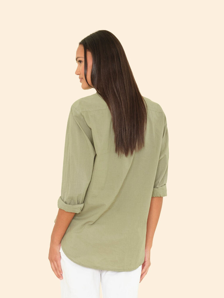 XIRENA BEAU SHIRT IN DARK SEA GRASS