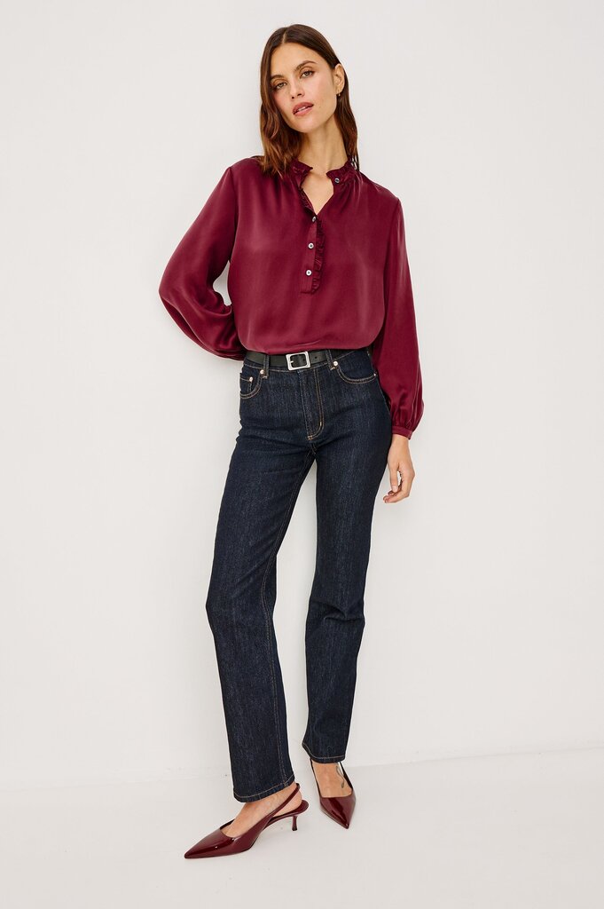 RAILS SIEN RUFFLE EDGE TOP IN GARNET