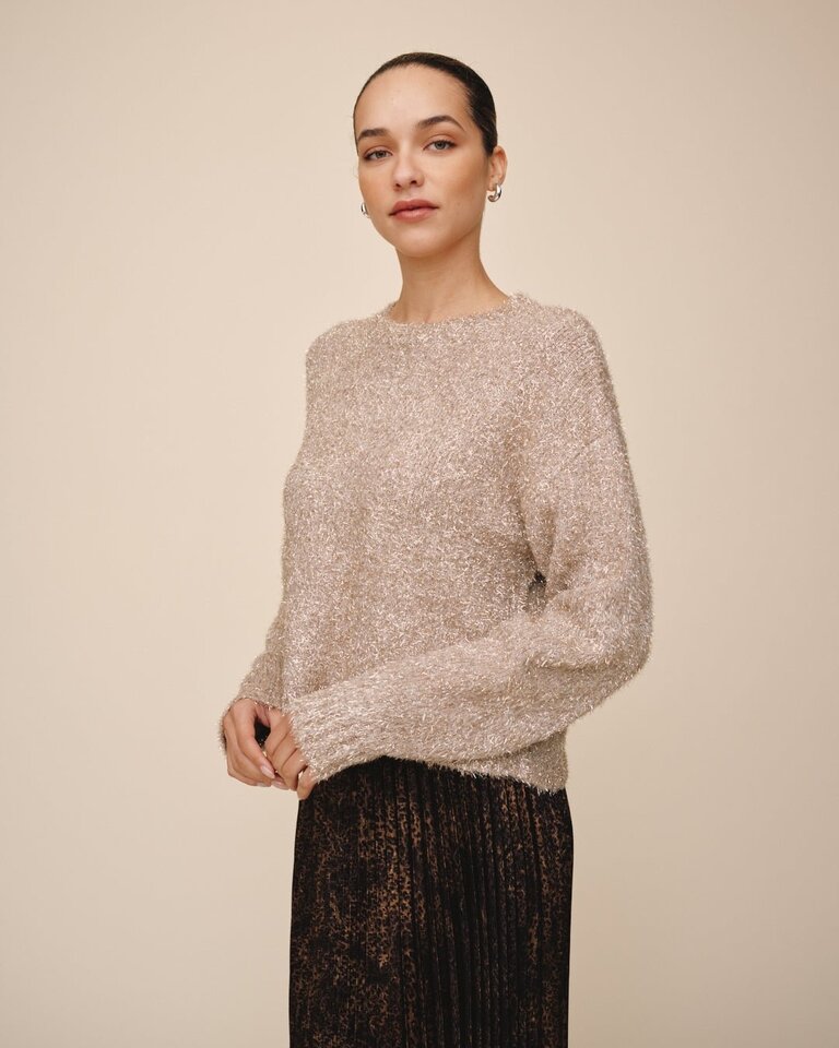 BELLA DAHL  SLOUCHY SWEATER IN GOLD SHIMMER