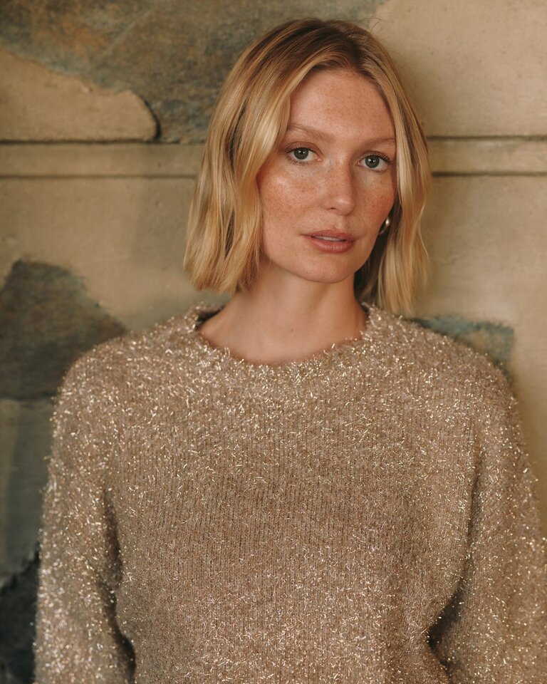 BELLA DAHL  SLOUCHY SWEATER IN GOLD SHIMMER