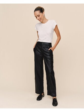BELLA DAHL FAUX LEATHER PANT IN BLACK
