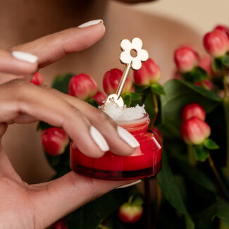 POPPY & POUT LIP CARE SPATULA, GOLD DAISY