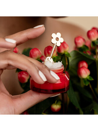 POPPY & POUT LIP CARE SPATULA, GOLD DAISY