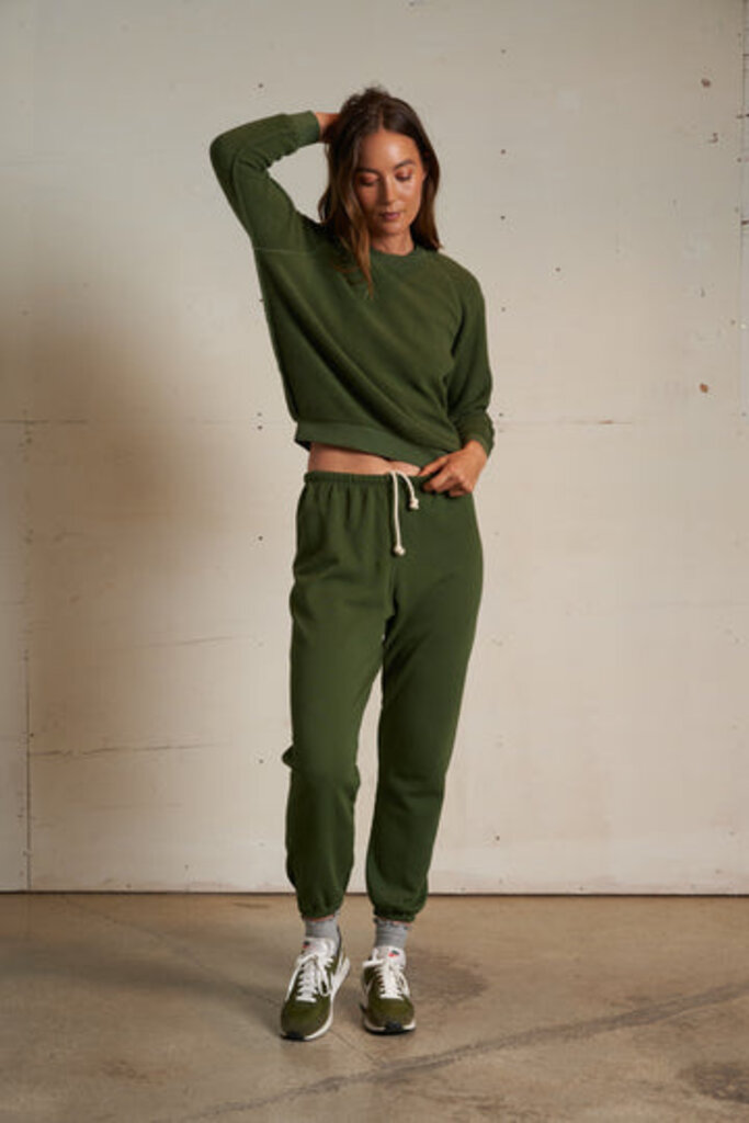 PERFECT WHITE TEE ZIGGY INSIDE OUT FLEECE SWEATSHIRT IN FERN GREEN