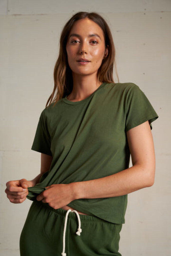 PERFECT WHITE TEE HARLEY S/S BOXY CREW IN FERN GREEN