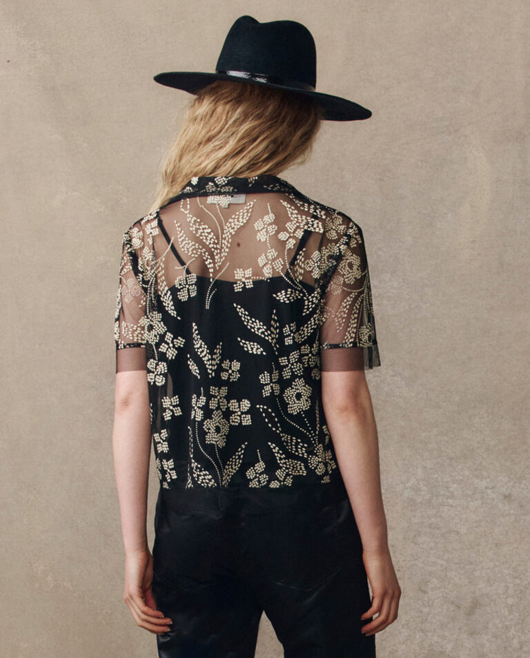 THE GREAT COTILLION TOP IN BROCADE FLORAL
